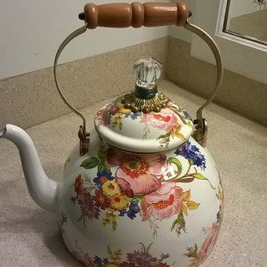 MacKenzie-Childs Market Flower tea kettle. New without tags,